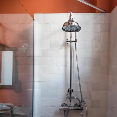 Grand 6 Voyageurs Lilla